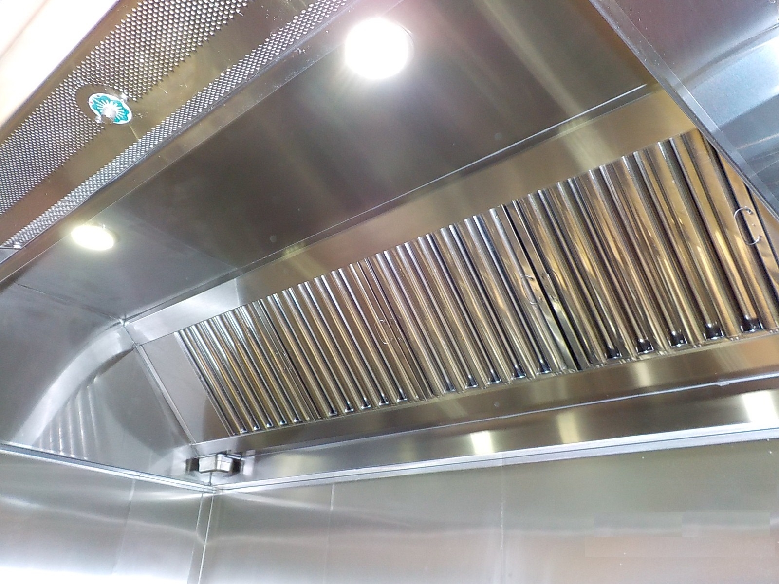 How To Clean Commercial Kitchen Hood Filters How To Clean Commercial Kitchen Hood Filters